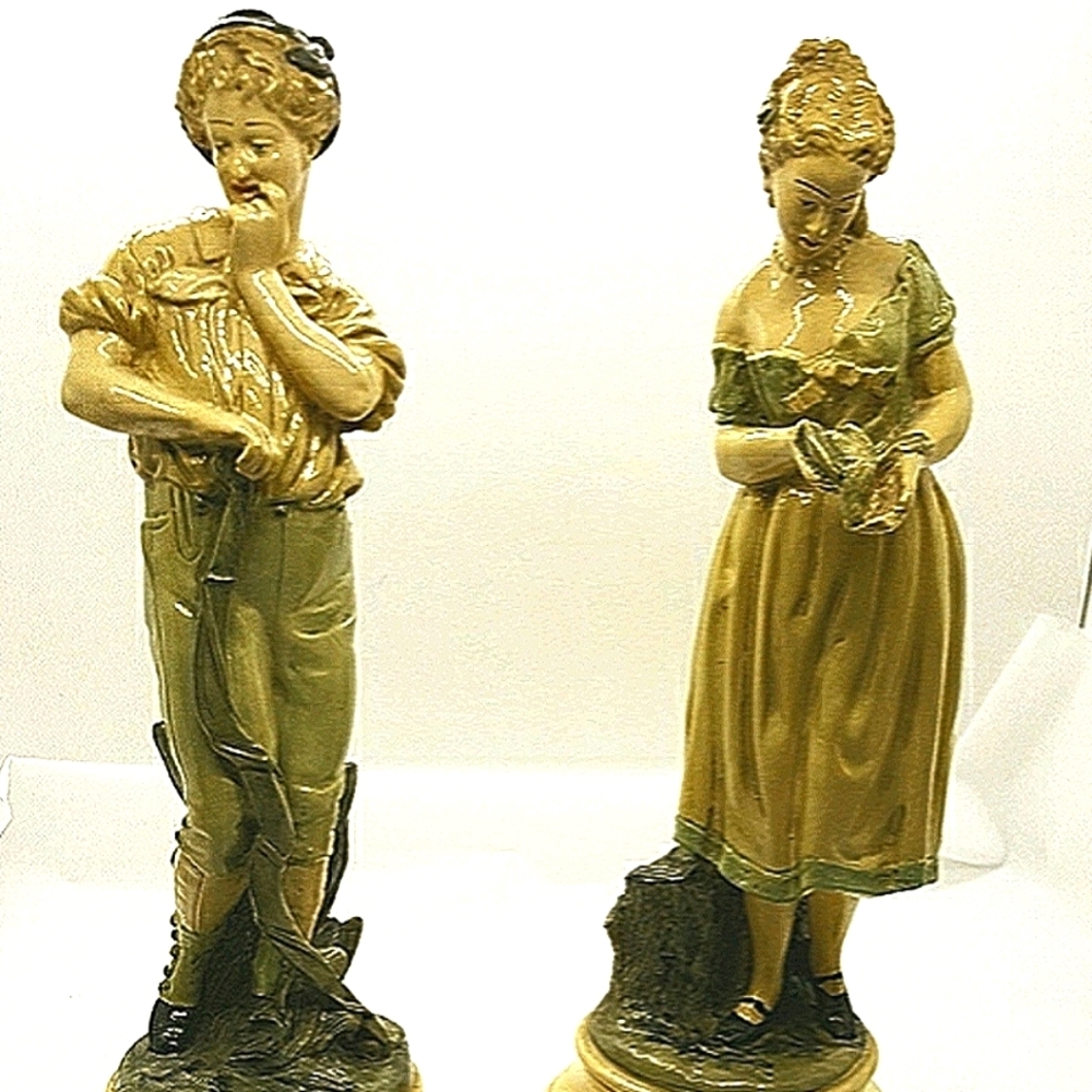 Niepold Borghese Figurines.